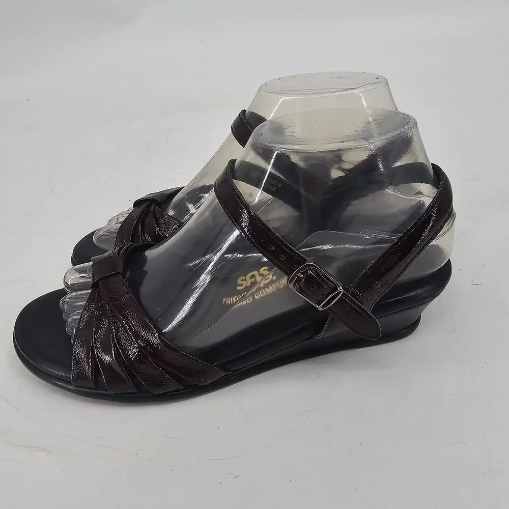 SAS Strippy Patent Leather Wedge Sandals in a wine/burgundy Red women's Size 7 M
